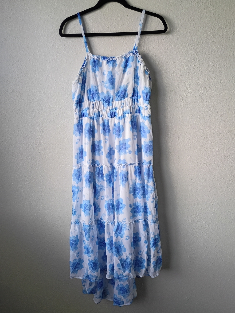 No Boundaries Juniors White/Blue Floral Tiered High Low Smocked Bodice XL 15/16